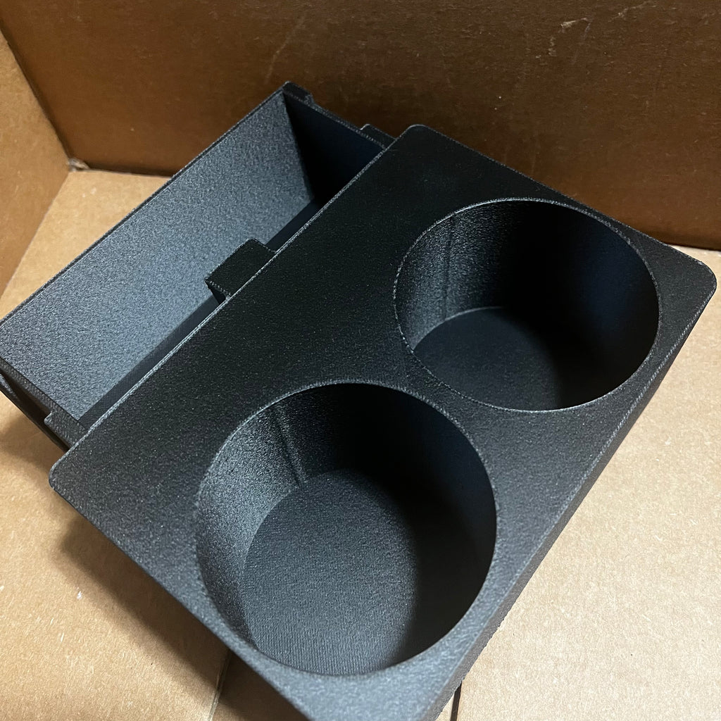 Alikitty's BMW E30 cupholders without option for extra storage in a box